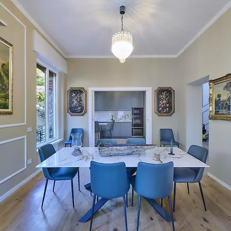Velia Villa